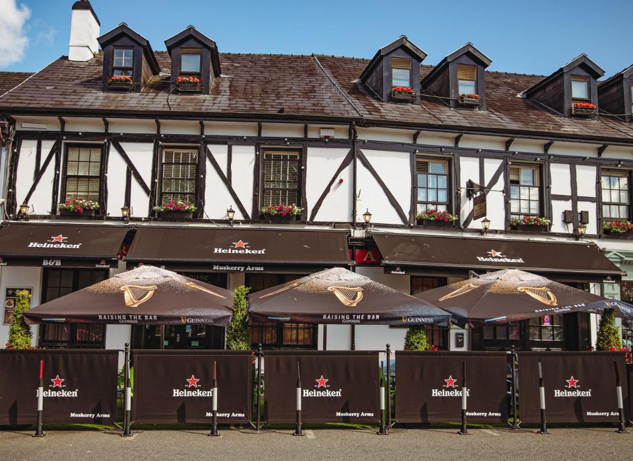 Muskerry Arms Bar And B&B Бларни Екстериор снимка