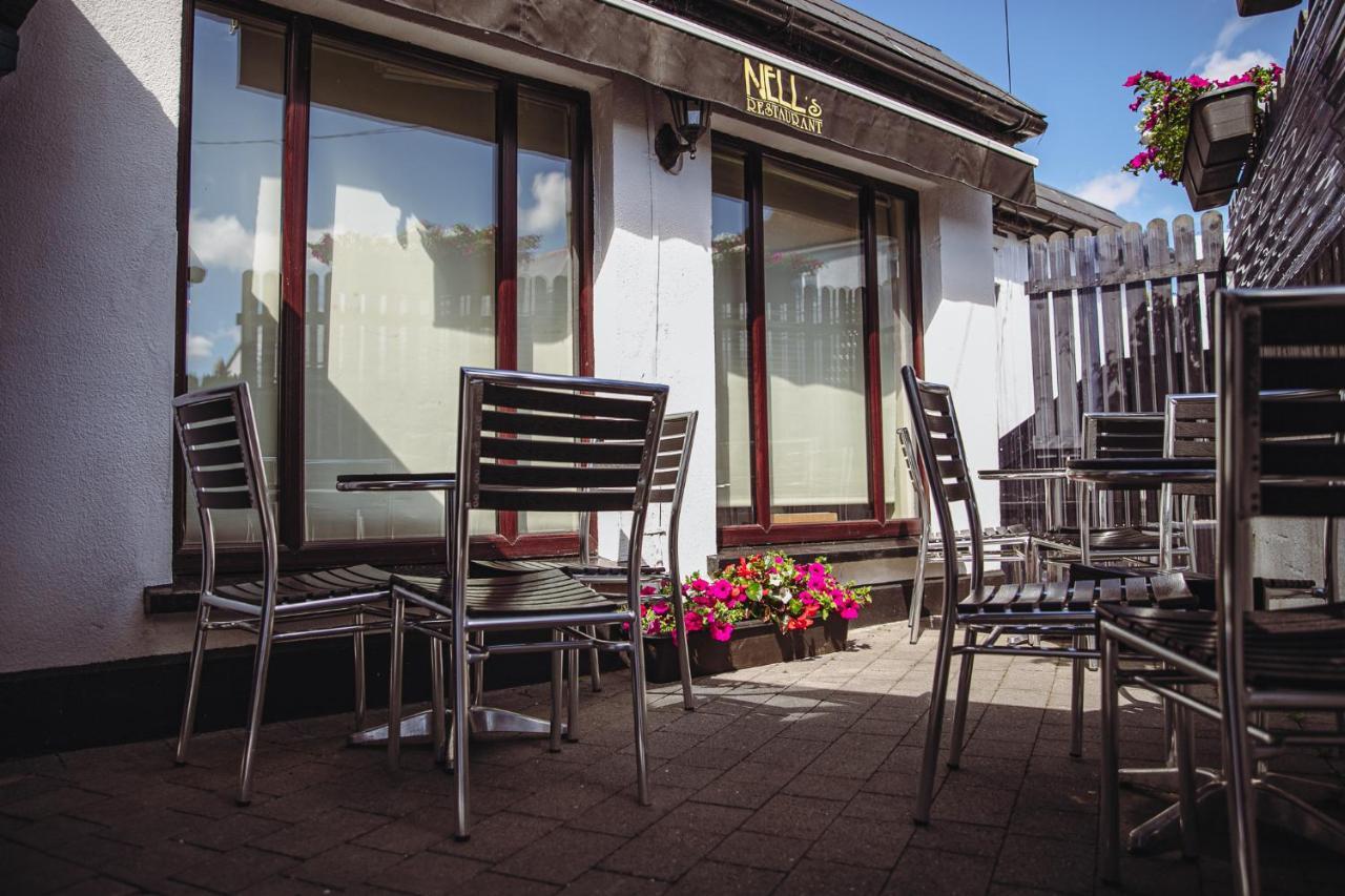 Muskerry Arms Bar And B&B Бларни Екстериор снимка