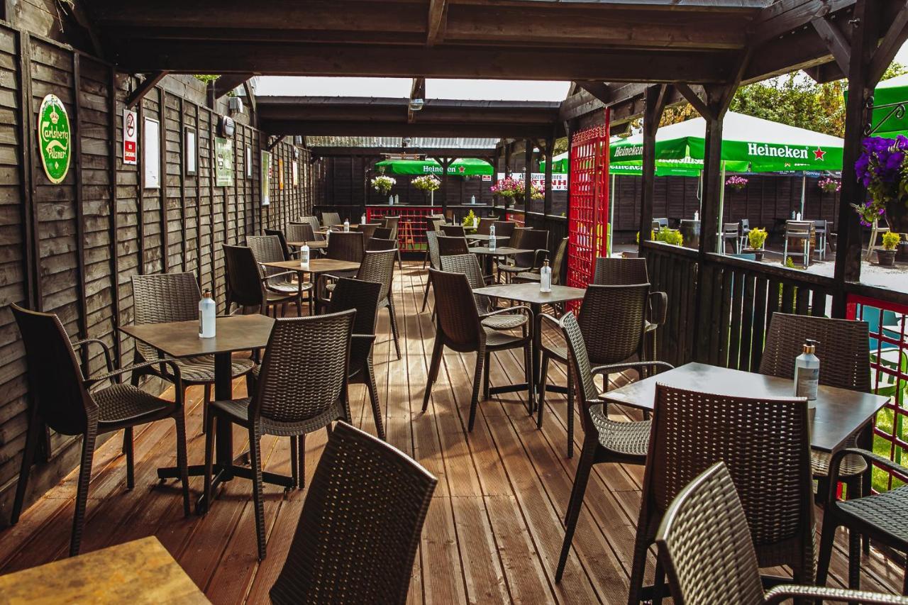 Muskerry Arms Bar And B&B Бларни Екстериор снимка