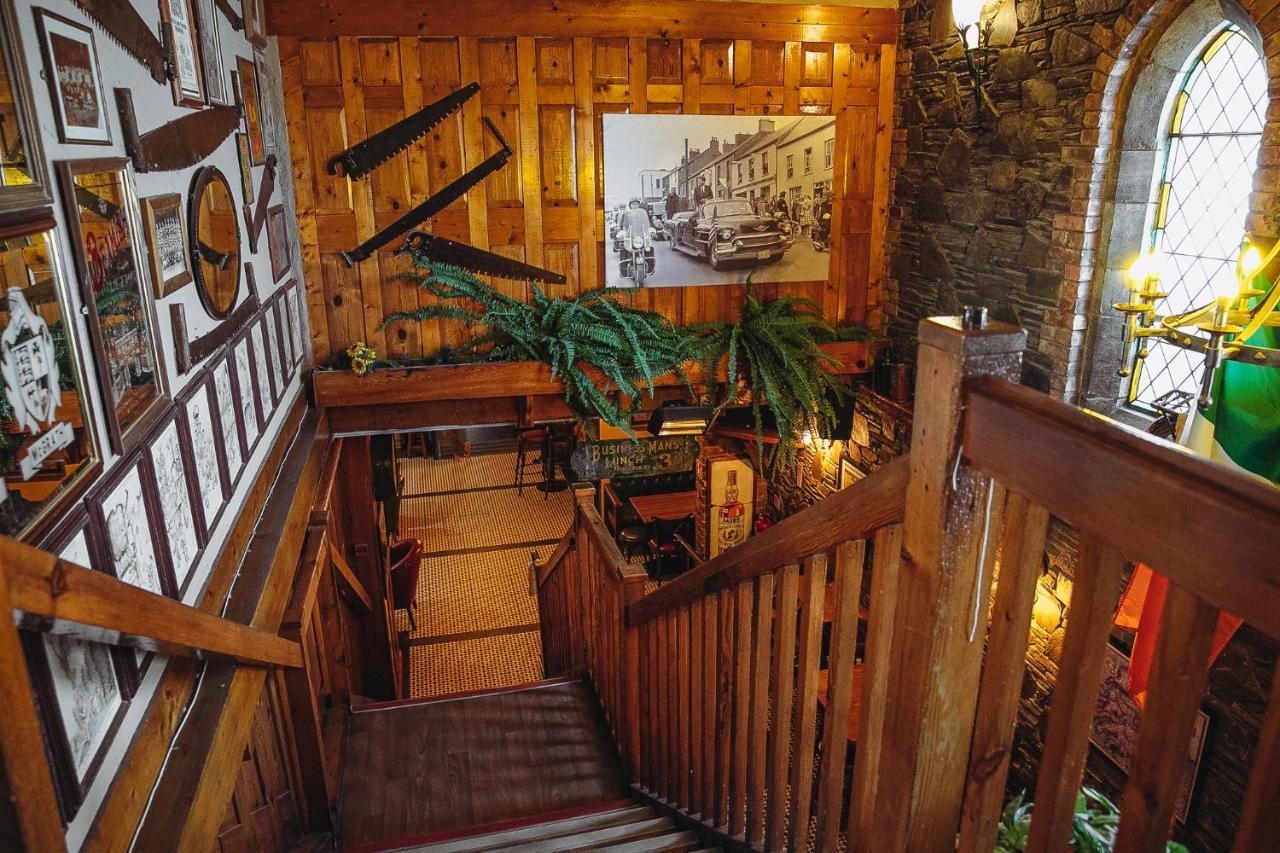 Muskerry Arms Bar And B&B Бларни Екстериор снимка