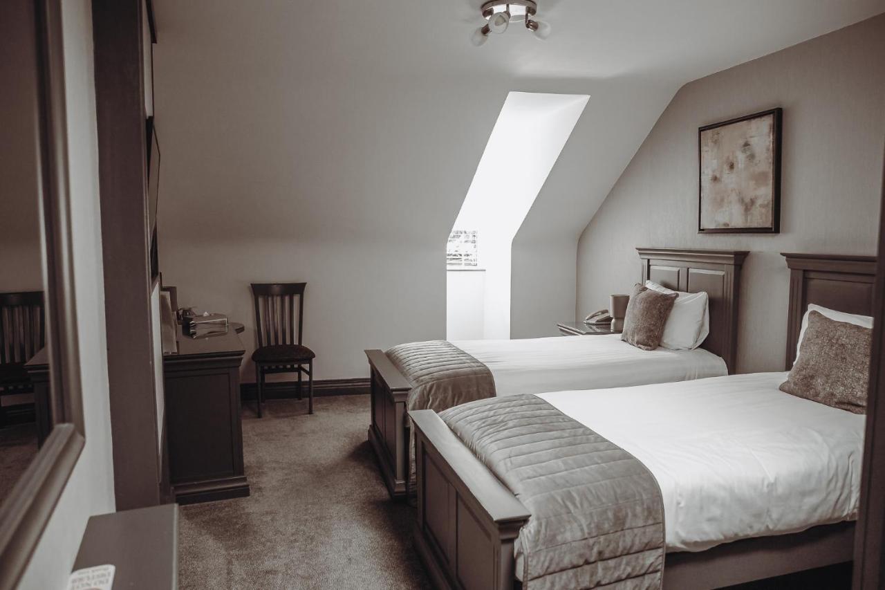 Muskerry Arms Bar And B&B Бларни Екстериор снимка