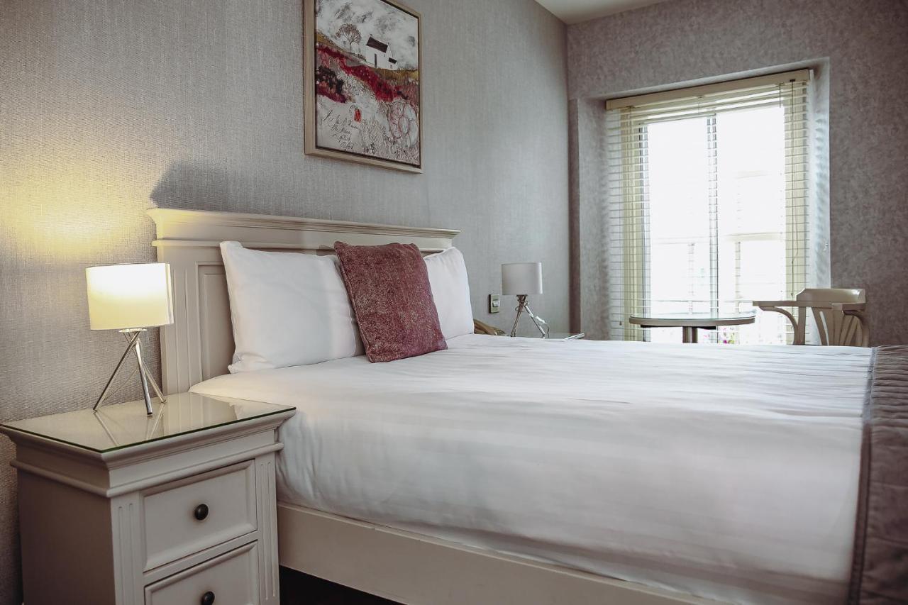 Muskerry Arms Bar And B&B Бларни Екстериор снимка