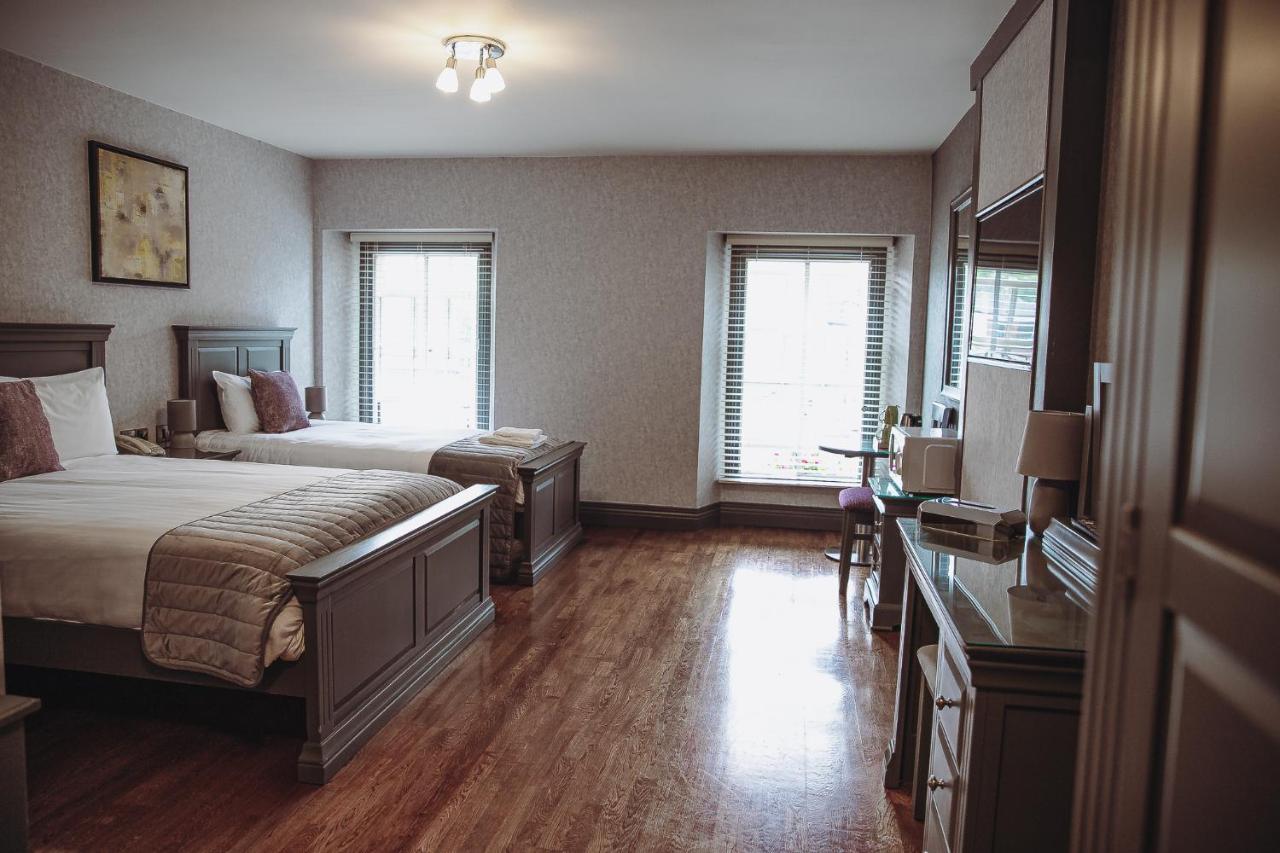 Muskerry Arms Bar And B&B Бларни Екстериор снимка
