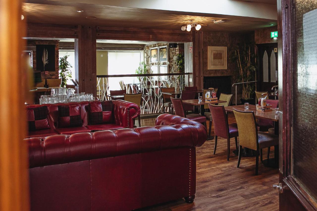 Muskerry Arms Bar And B&B Бларни Екстериор снимка