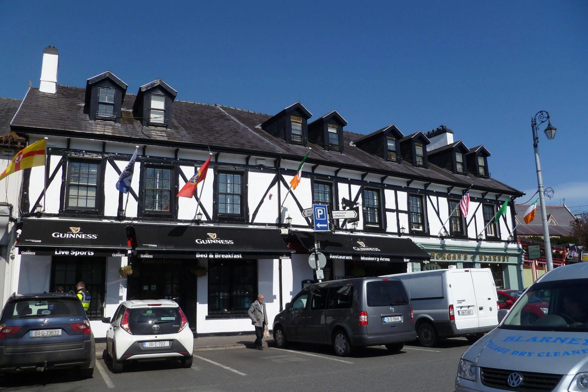 Muskerry Arms Bar And B&B Бларни Екстериор снимка