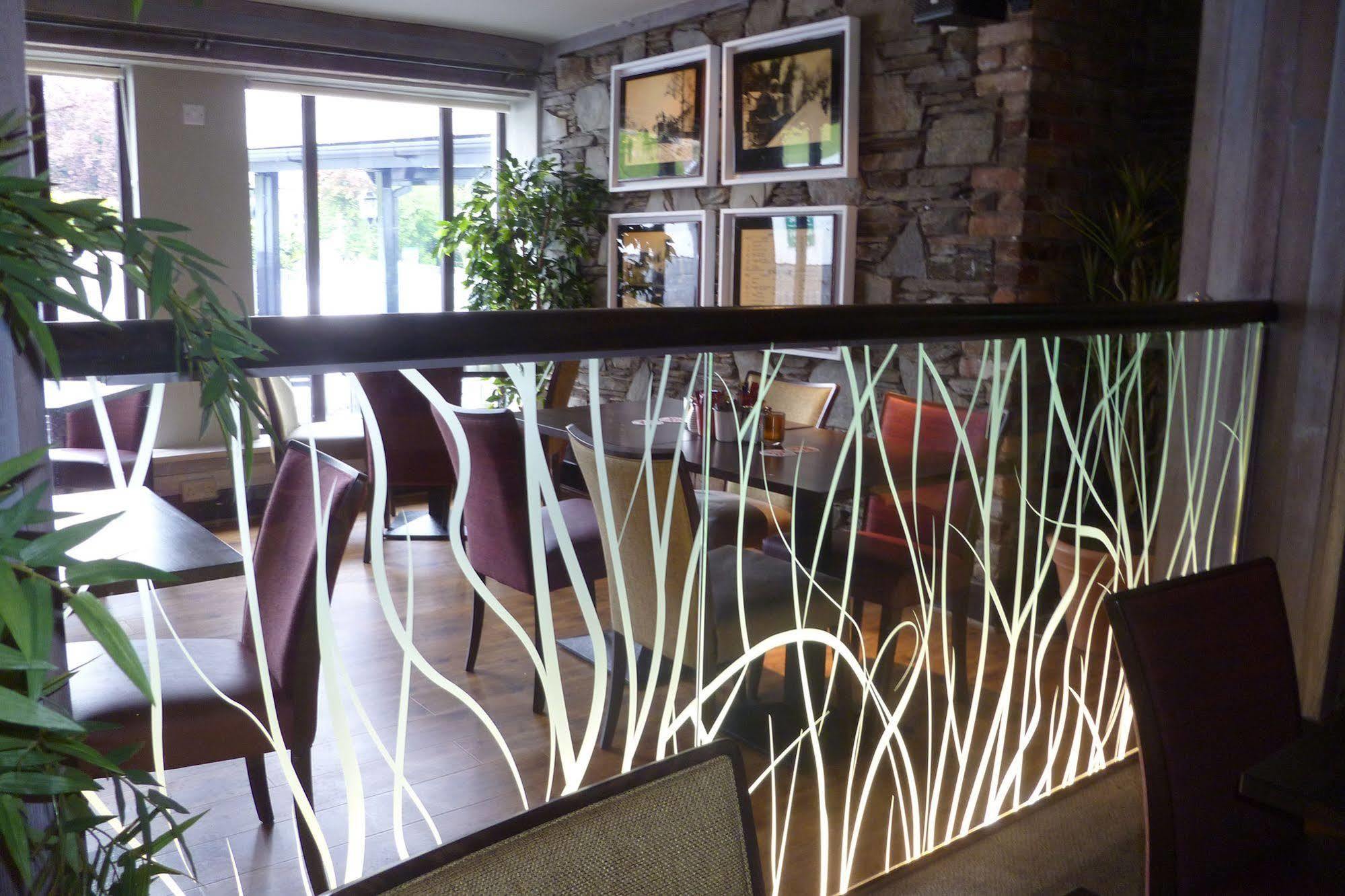 Muskerry Arms Bar And B&B Бларни Екстериор снимка