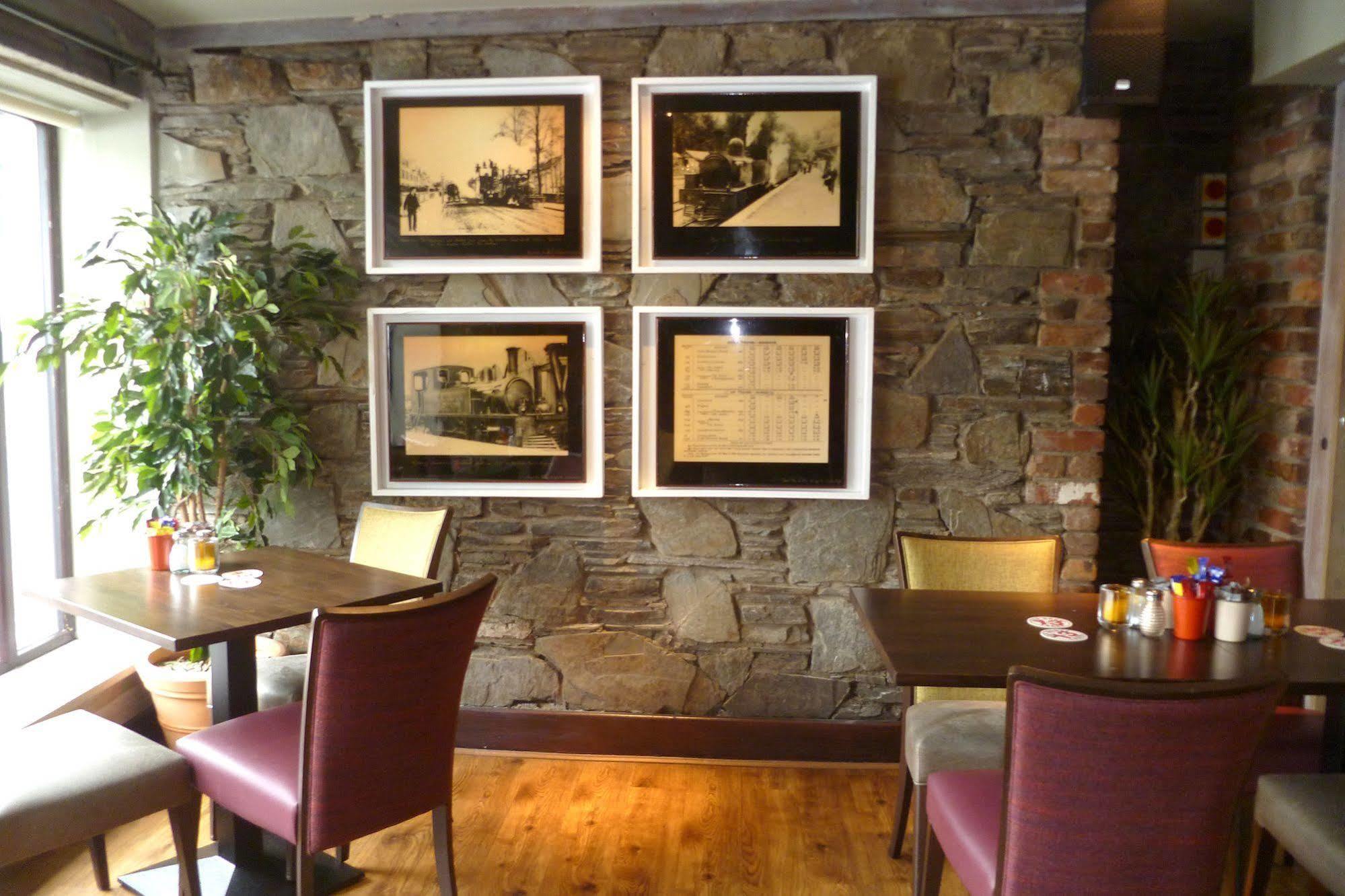 Muskerry Arms Bar And B&B Бларни Екстериор снимка